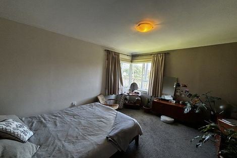 Photo of property in 79 Mangorei Road, Strandon, New Plymouth, 4312