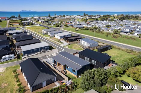 Photo of property in 23 Sandy Place, Waihi Beach, 3611