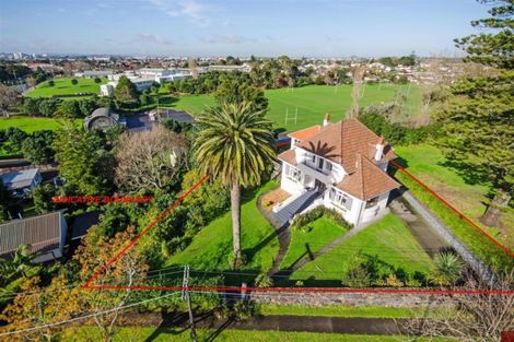 Photo of property in 6 Peverill Crescent, Papatoetoe, Auckland, 2025