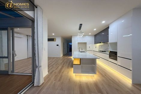 Photo of property in 56a Hogarth Rise, West Harbour, Auckland, 0618