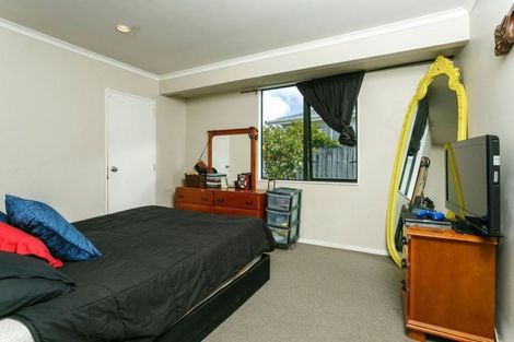 Photo of property in 44a Longburn Road, Henderson, Auckland, 0610