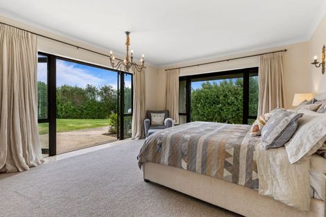 Photo of property in 10 Myra Evelyn Grove, Dairy Flat, Albany, 0792