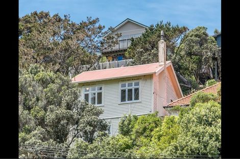 Photo of property in 175 Houghton Bay Road, Houghton Bay, Wellington, 6023