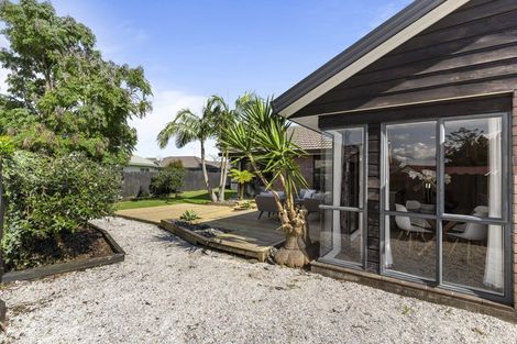 Photo of property in 22 Davington Way, Burswood, Auckland, 2013