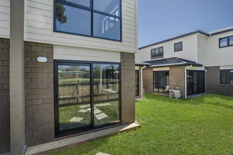 Photo of property in 8c Mahon Place, Papatoetoe, Auckland, 2025