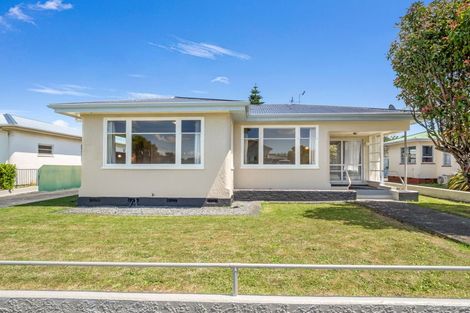 Photo of property in 48 Wood Street, Takaro, Palmerston North, 4410