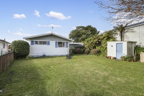 Photo of property in 154 Govett Avenue, Frankleigh Park, New Plymouth, 4310