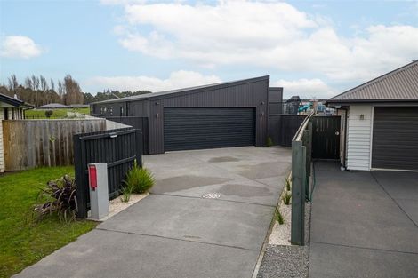 Photo of property in 11 Blaenavon Place, Halswell, Christchurch, 8025