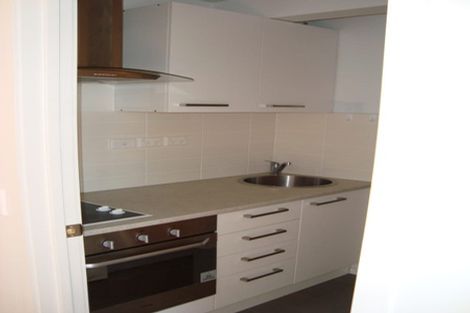 Photo of property in 81 Archers Road, Hillcrest, Auckland, 0629