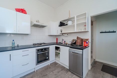 Photo of property in 24 Luxford Street, Berhampore, Wellington, 6023