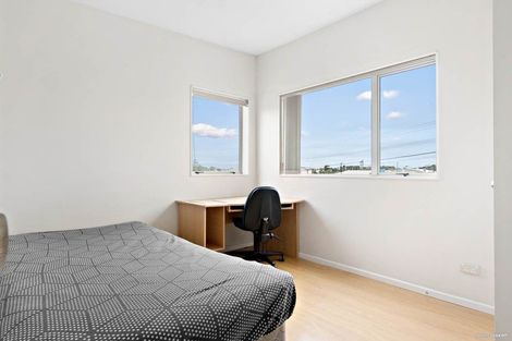 Photo of property in 184 Archers Road, Glenfield, Auckland, 0629