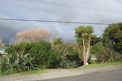 Photo of property in 66 Kiwi Road, Raumati Beach, Paraparaumu, 5032