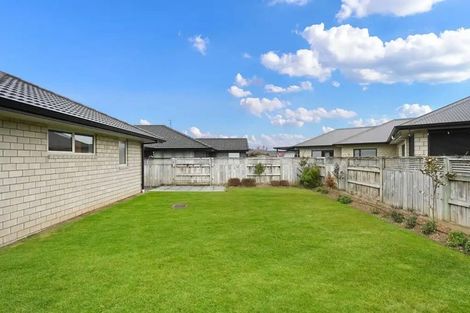Photo of property in 41 Plescher Crescent, Leamington, Cambridge, 3432