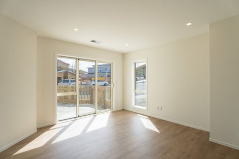 Photo of property in 7 Pine Hill Rise, Glenside, Wellington, 6037