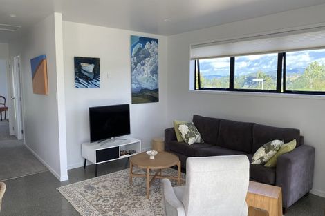 Photo of property in 1 Cherry Tree Lane, Glenbervie, 0173