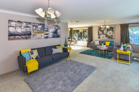 Photo of property in 23 Glenross Drive, Wattle Downs, Auckland, 2103