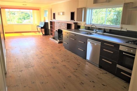 Photo of property in 90 Oxford Road, Okato, 4335