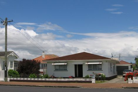 Photo of property in 256 Point Chevalier Road, Point Chevalier, Auckland, 1022