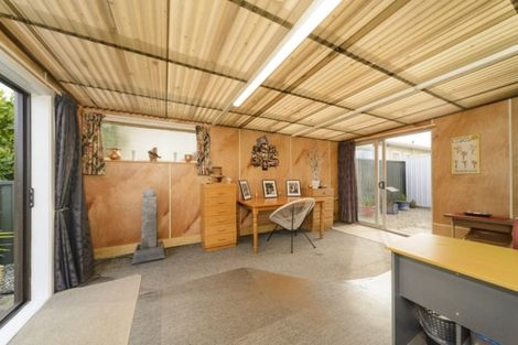 Photo of property in 1 Cohen Place, Milson, Palmerston North, 4414