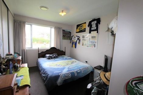 Photo of property in 17 Kiwi Street, Pahiatua, 4910