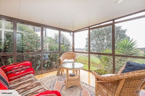 Photo of property in 18 John Dee Crescent, Red Beach, 0932