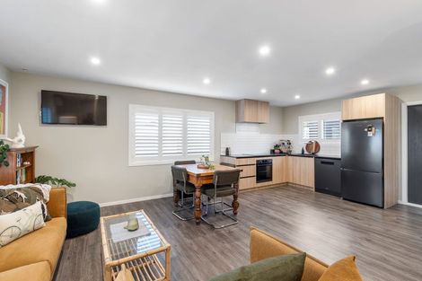 Photo of property in 2/321 Triangle Road, Massey, Auckland, 0614