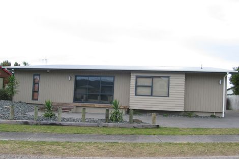 Photo of property in 165 Vista Paku, Pauanui, Hikuai, 3579