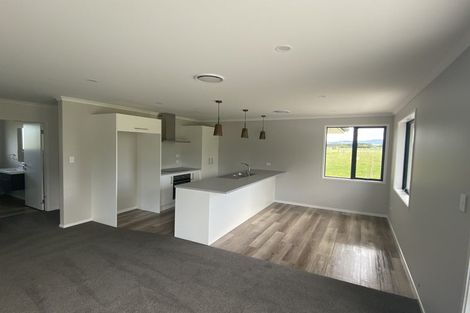 Photo of property in 909 State Highway 2, Opaki, Masterton, 5881