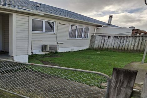 Photo of property in 354 Waiwhetu Road, Fairfield, Lower Hutt, 5011
