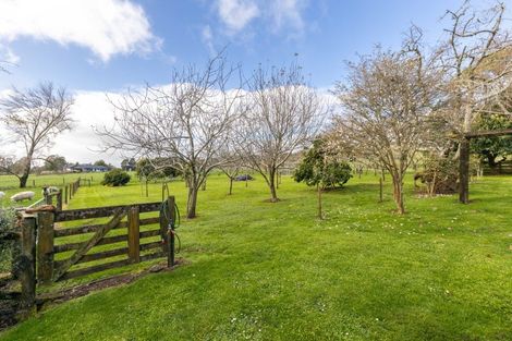 Photo of property in 151 Hickman Road, Urenui, 4375