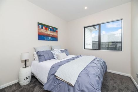 Photo of property in 19 Reserva Crescent, Kumeu, 0810