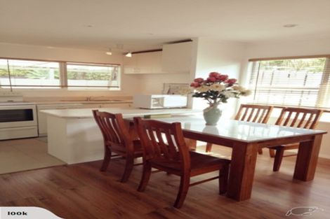 Photo of property in 9 Beaudine Avenue, Glenfield, Auckland, 0629