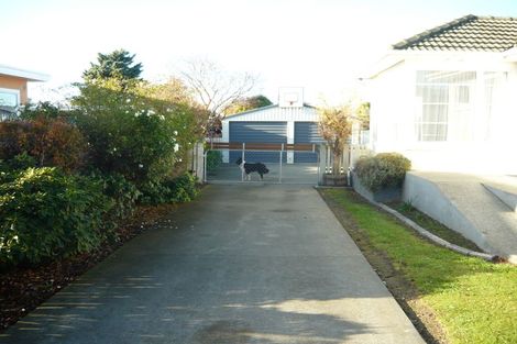 Photo of property in 75 Rhodes Street, Waimate, 7924