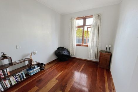 Photo of property in 60 Seddon Street, Takaro, Palmerston North, 4412