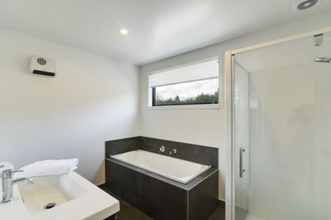 Photo of property in 4 Bathans Lane, Lake Hayes, Queenstown, 9304