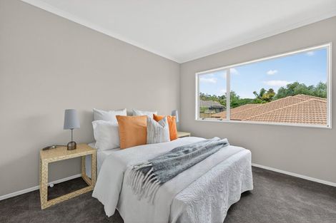 Photo of property in 32 Delmont Close, East Tamaki Heights, Auckland, 2016