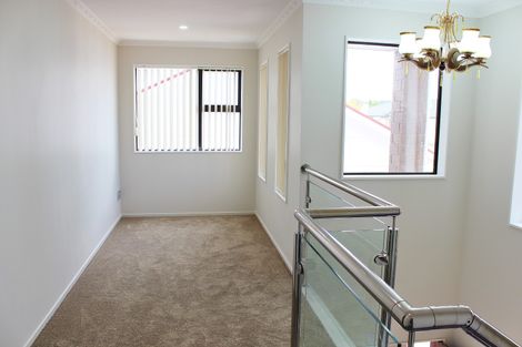 Photo of property in 12 Sturdee Road, Manurewa, Auckland, 2102