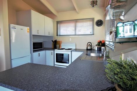 Photo of property in 5a Rangimaarie Crescent, Snells Beach, 0920