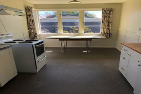 Photo of property in 17 Newall Avenue, Bryndwr, Christchurch, 8052