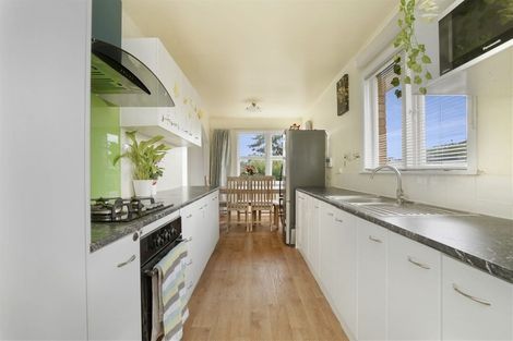 Photo of property in 8 Robert Grigg Place, Hamilton East, Hamilton, 3216