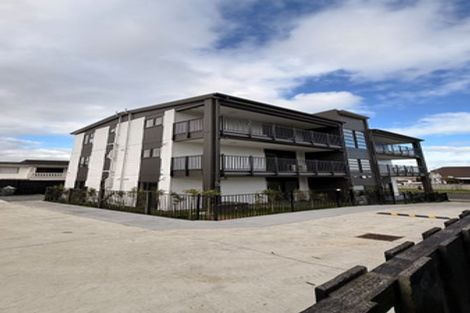 Photo of property in 51 Sharland Avenue, Manurewa, Auckland, 2102