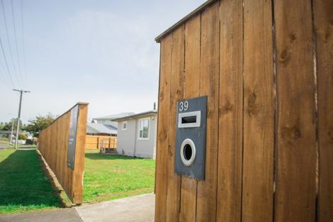 Photo of property in 39 Wills Crescent, Ashhurst, 4810