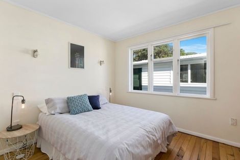 Photo of property in 37 Clifford Road, Johnsonville, Wellington, 6037