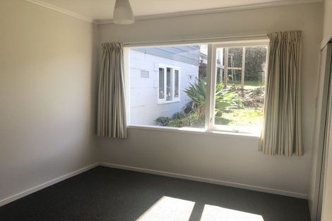 Photo of property in 2/62 Kowhai Road, Campbells Bay, Auckland, 0630