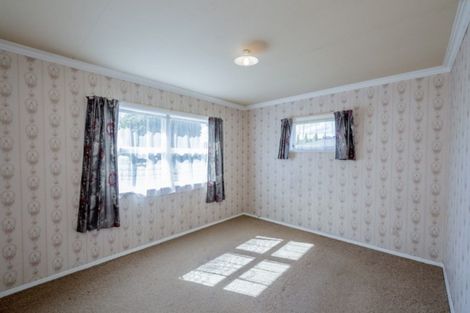 Photo of property in 16 Marsden Street, Levin, 5510