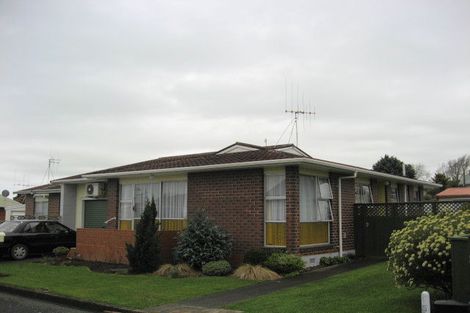 Photo of property in 6 Puriri Place, Levin, 5510