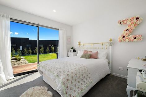 Photo of property in 57 Minaret Ridge, Wanaka, 9305