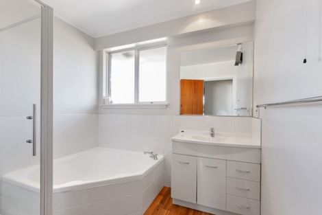Photo of property in 20 Freebairn Street, Redwood, Christchurch, 8051