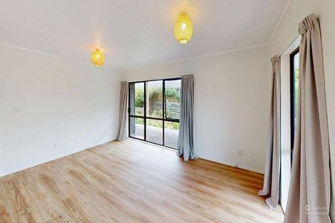 Photo of property in 4 Sandpiper Court, Paraparaumu Beach, Paraparaumu, 5032