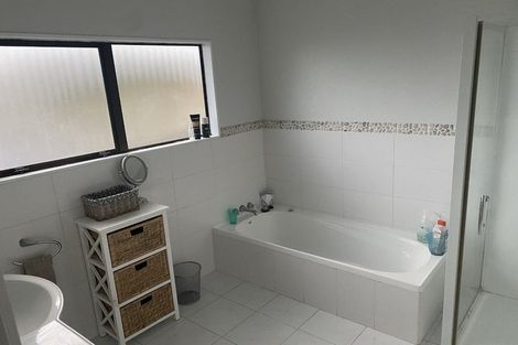 Photo of property in 14 Britannia Place, Half Moon Bay, Auckland, 2012